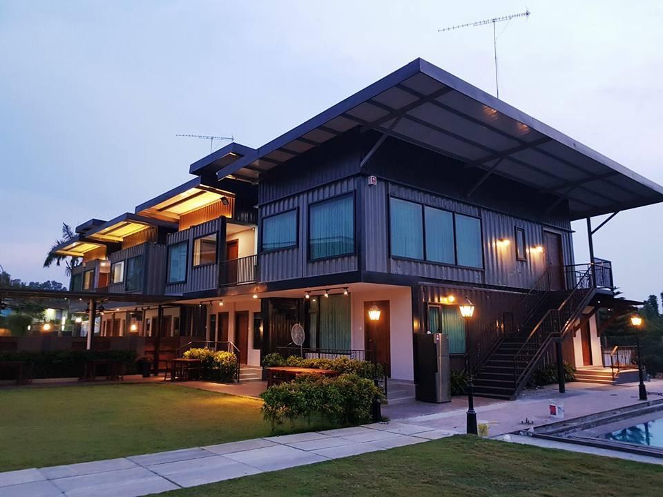 Kluang Container Swimming Pool Hotel Екстериор снимка