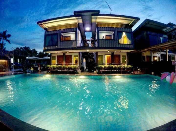 Kluang Container Swimming Pool Hotel Екстериор снимка